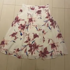 PROPORTION BODY DRESSINGの花柄のスカート