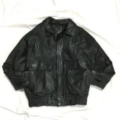 【個性派古着】デザイン革ジャン　中綿入り　牛革　ファスナー式　黒　短丈　メンズM