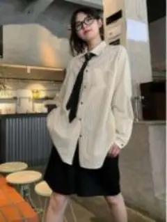 ストライプシャツ ベージュ　ネクタイ付き