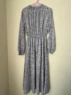 処分価格！ハニーズ　花柄長袖ワンピース　Mサイズ