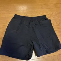 GU 黒ショートパンツ　Mサイズ