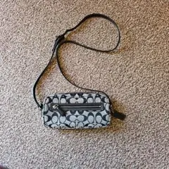 OLD 　COACHシグネチャーアク　セサリーバッグのサムネイル