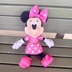 ミニー　ぬいぐるみチャーム　ピンク　ミニーの日　ぬいぐるみバッジ　ぬいば