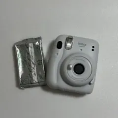 富士フィルム　インスタントカメラ　instax mini 11アイスホワイト