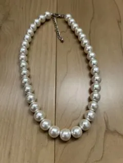 ホワイトパールネックレス （イミテーション）