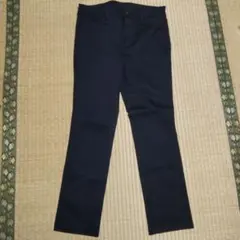 UNIQLO 黒ズボン