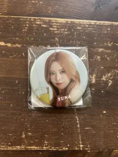 ITZY ユナ　JYPポップアップ　缶バッチ　缶バッジ　新品未開封