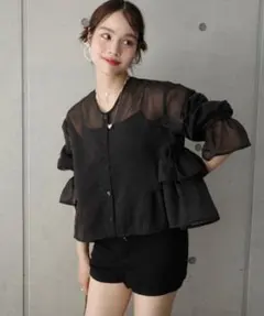 新品 jumelleジュメロ bonne top シアーフリルシャツ ブラックのサムネイル