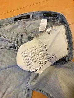 バナナリパブリック　ライトブルースリムフィットデニムパンツ