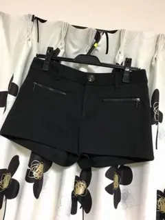 ショートパンツ＋カーディガン