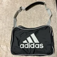 adidas ショルダーバッグ 黒