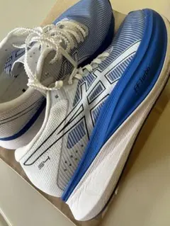 ASICS S4 ランニングシューズ ブルー/ホワイト　サイズ27.0cm S4+ YOGIRI(エスフォープラス ヨギリ) 特集｜サブ4は、壁ではない
