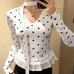 水玉 トップス