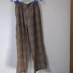 チェックズボン