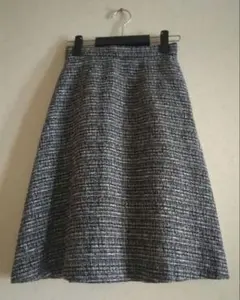 【組曲（KUMIKYOKU）】ツイードフレアスカート（ネイビー）