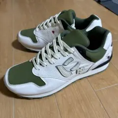 サンガッチョ　にゅスニーカー　バンクシー