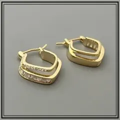 ジルコニア ❤フープピアス❤　レディース　　ゴールド　ウェディング オケージョン