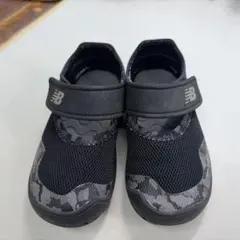New Balance サンダル 14cmのサムネイル