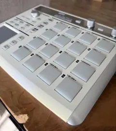 Item thumbnail for item e3295fca-bccc-4601-8acf-d76a402e050e