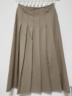 GUプリーツAラインミディスカート