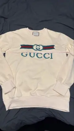 GUCCI トレーナー クラシックロゴ　スウェット　ユニセックスのサムネイル