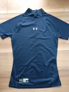 Under Armour ネイビー アンダーシャツ　夏