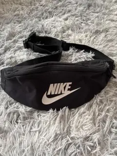 NIKE ナイキ ウエストバッグ ボディバッグ 黒 メンズ レディース スポーツ