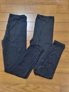 ユニクロ　ヒートテックレギンス 140