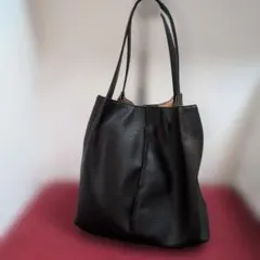 【美品】RODE SKO　ロデスコ　シンプル ブラック トートバッグのサムネイル