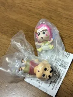 クレヨンしんちゃん　ガチャガチャ2こ