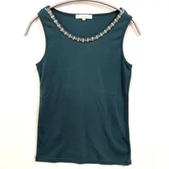 【美品】grove グローブ ビジュー装飾 タンクトップ 深緑 グリーン M