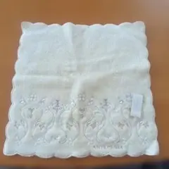 新品タグ付き☆ANTEPRIMA アンテプリマ 刺繍 タオル ハンカチ