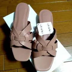 インディヴィ　INDIVI サンダルのサムネイル