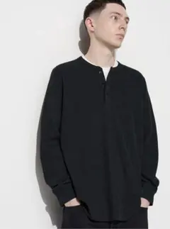 UNIQLO ワッフルヘンリーネックTシャツ