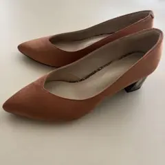 ユナイテッドアローズ　オレンジ ポインテッドトゥ パンプス ヘビ柄ヒール5cmのサムネイル