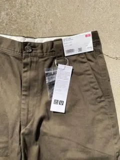 ユニクロ　ワイドフットチノ　ダークブラウン