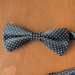 黒と白のドット 蝶ネクタイ