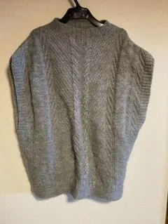 ニコルソン&ニコルソン　グレー　ケーブル　ニット　ベスト