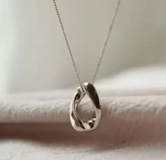 サークル モチーフ ネックレス シルバー チタン18KGP 軽量 上品 新品