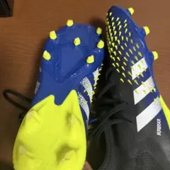 adidas PREDATOR サッカースパイク