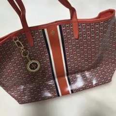 トリーバーチ　トートバッグ　大容量　ロゴチャーム付き　巾着