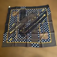 HERMES クリッククラック ドット柄 絹xカシミヤ薄手ニットワンピース超美品 HERMES クリッククラック ドット柄 絹xカシミヤ薄手ニットワンピース超