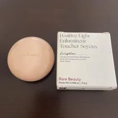 Rare Beauty パウダーチーク Enlightenのサムネイル
