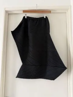 【新品未使用品】PLEATS PLEASEプリ一ツプリ一ズ変形スカ一トのサムネイル