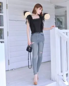 Item thumbnail for item 2db63229-b75d-43bd-98e8-e8f8dad0f9c6