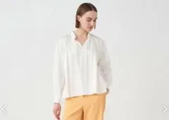 トゥモローランドボールジイ　美品ハイカウントサテンネックフリルブラウス