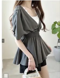 Vネックシャーリングペプラムトップス[fo2122] グレー 半袖