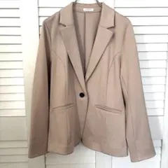 Item thumbnail for item 0b8140ed-1960-48b9-856d-6f6ec5f83b3c