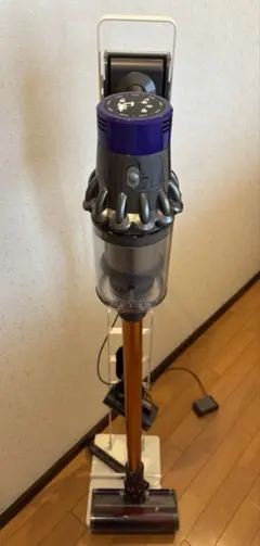 Dyson Cyclone V10 sv12 キャニスター掃除機 ホワイト - メルカリ