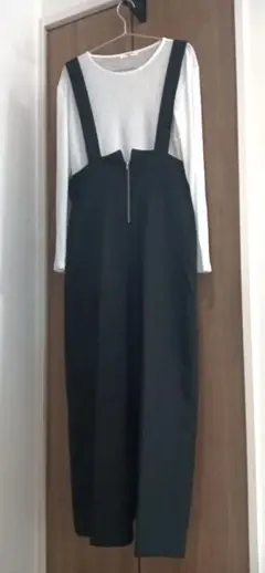 ブラックサロペット・シアートップス付き